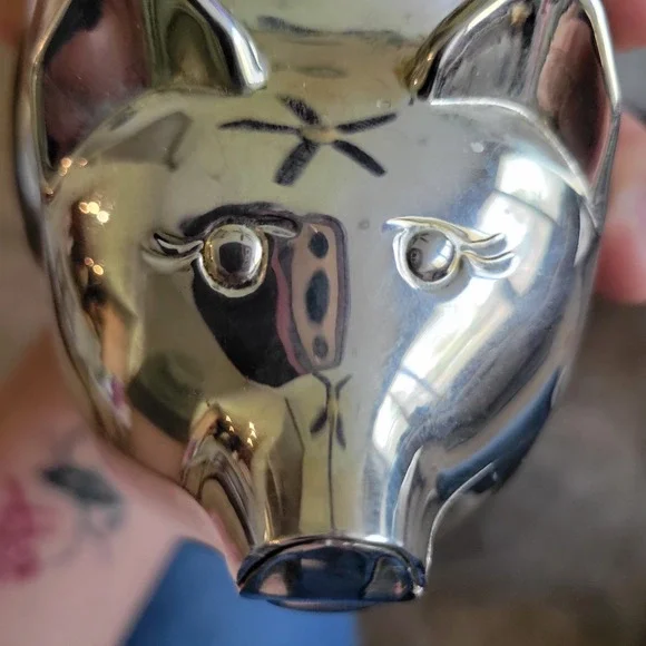 pre-loved small metal piggy bank with stopper excellent condition - Picture 11 of 16